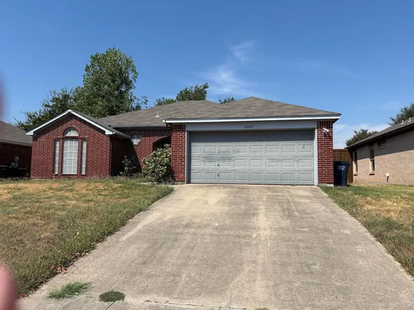 8109 Fox Chase Dr, Fort Worth, TX 76137