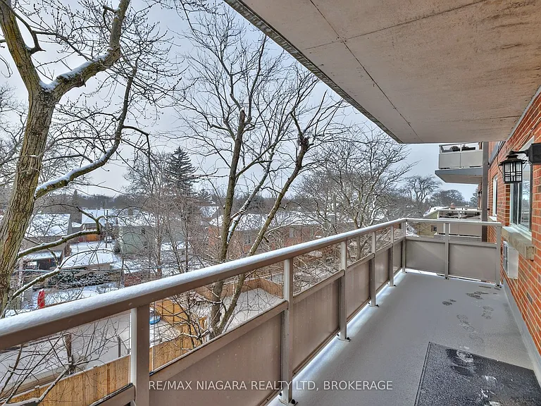 14 Norris Pl #404 — Photo 23