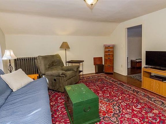 3rd image of 79 Lake Ave #3