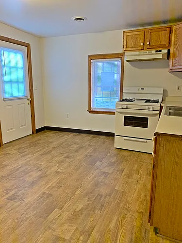 333 W King St #B — Photo 7