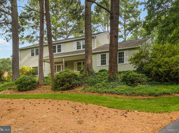 22 Carriage Ln, Newark, DE 19711