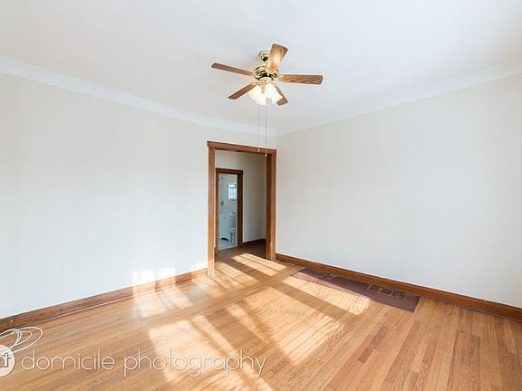 2nd image of 2018 W Grace St #2C