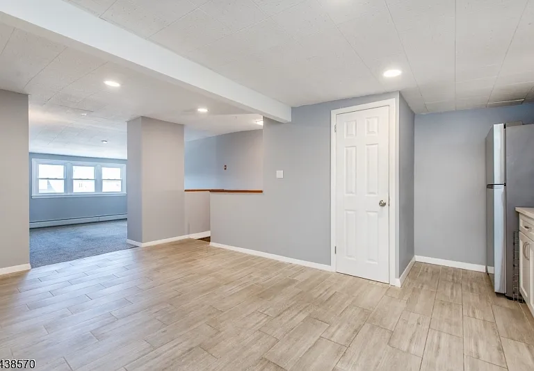 86 E 9th St #2 — Photo 9