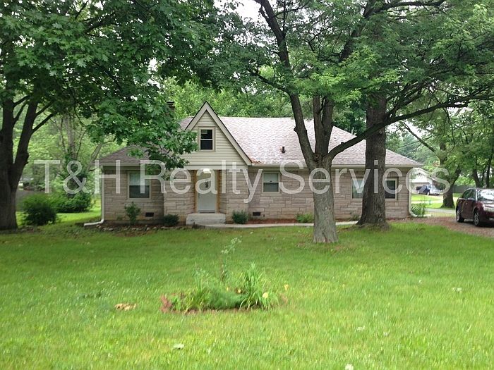 1st image of 9301 N Park Ave