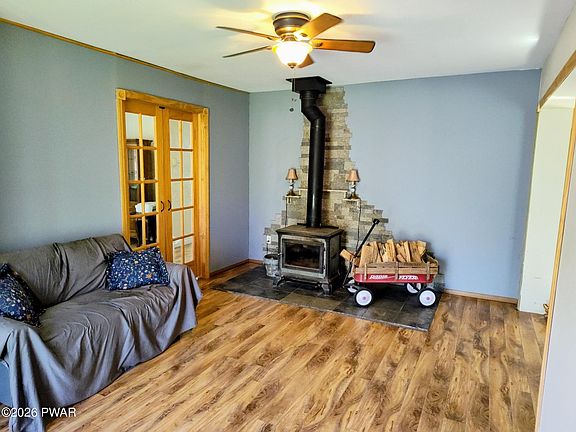 5th image of 134 Weasel Rd