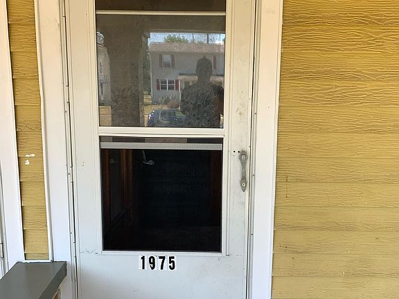 2nd image of 1975 E 34th St