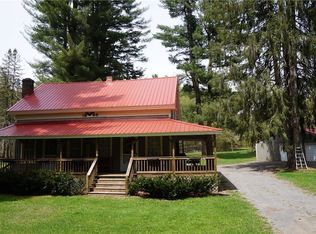 6 Waterbury Rd, Redfield, NY 13437