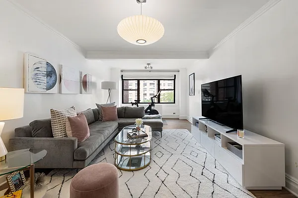 Sold by Compass | media 2
