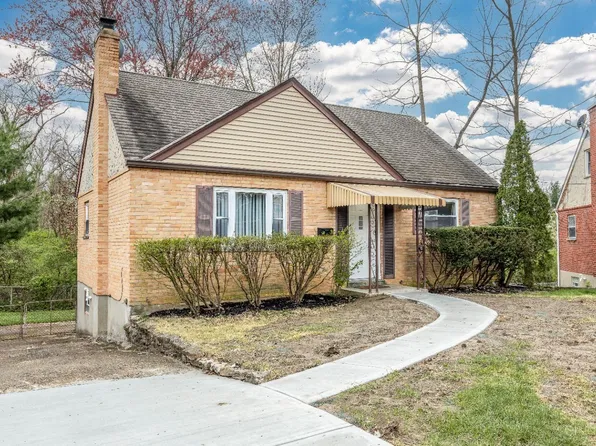 3909 Cedarwood Pl, Cincinnati, OH 45213