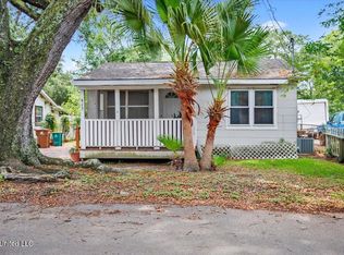 415 Dacey St, Biloxi, MS 39530