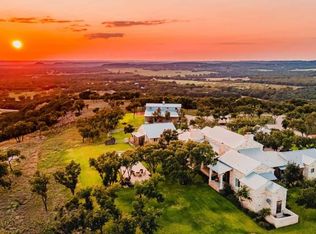 6507 N State Highway 16, Fredericksburg, TX 78624