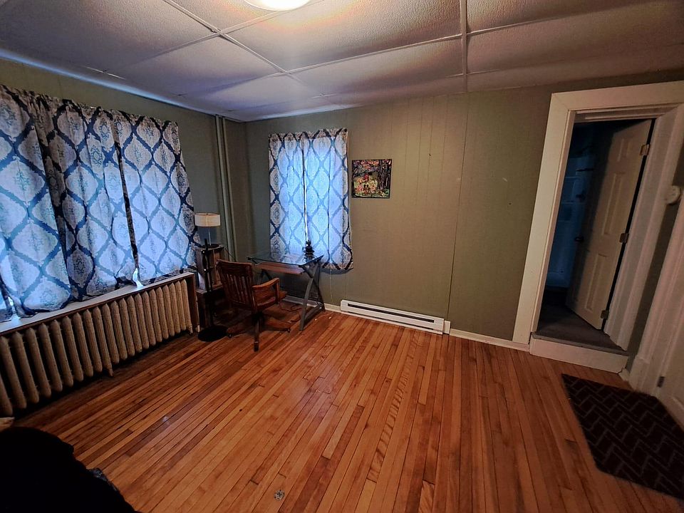 25 Franklin Ave, Saranac Lake, NY 12983 Zillow