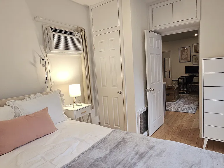 251 E 13th St #2 — Photo 13