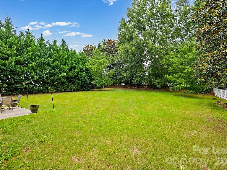 409 Elizabeth Valley Ln — Photo 25