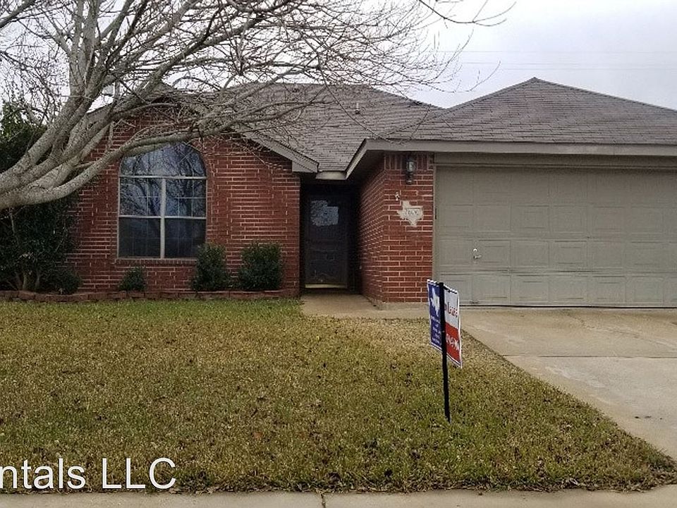 1st image of 2606 Larissa Dr