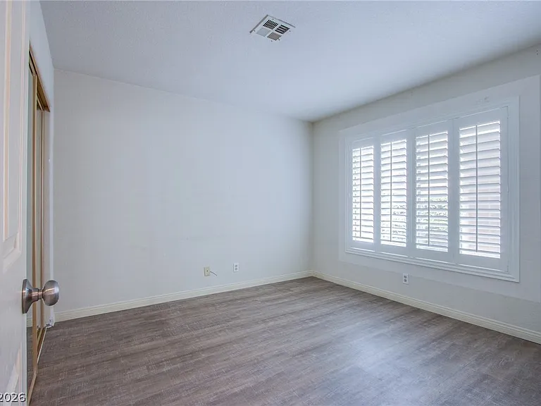 5086 Mount Pleasant Ln — Photo 10