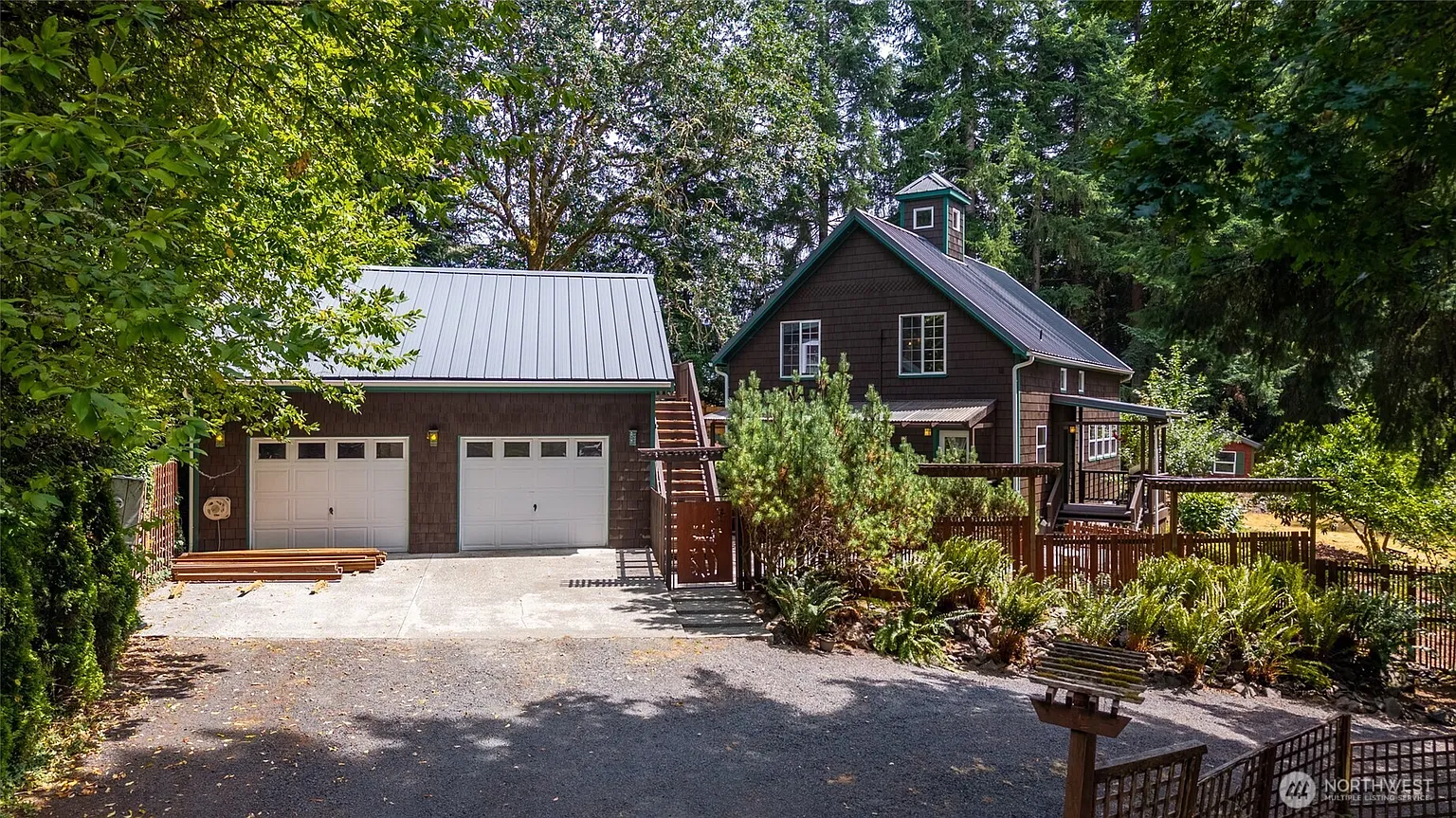 124 Carter Lane photo 1
