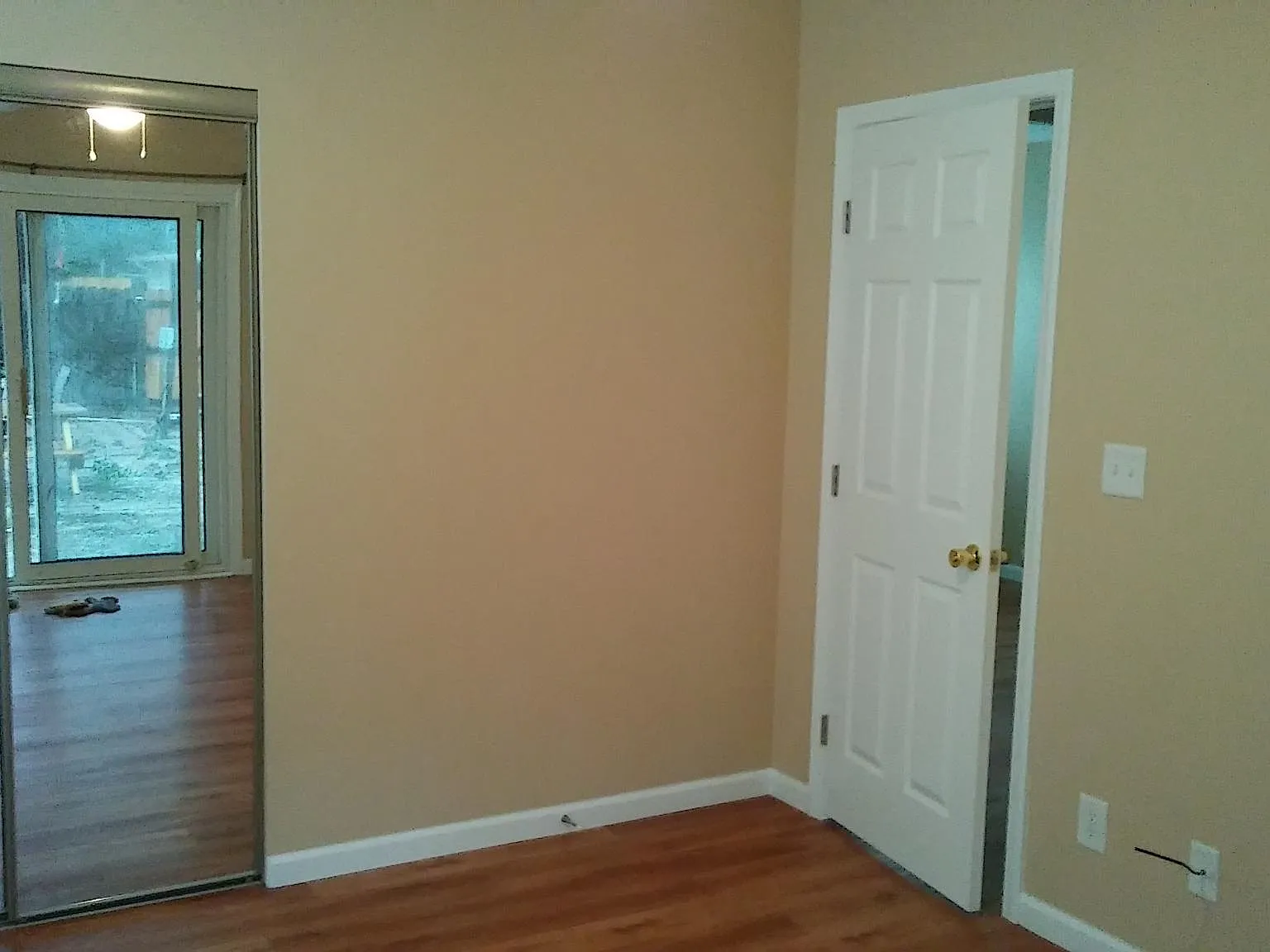 2 bed, 1000 sqft, $1,400 — Photo 4