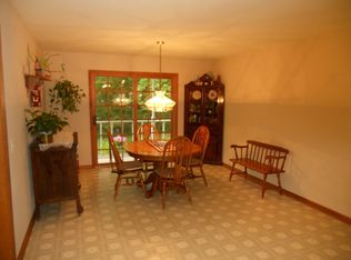 7220 Great Hill Rd, Crystal Lake, IL 60012