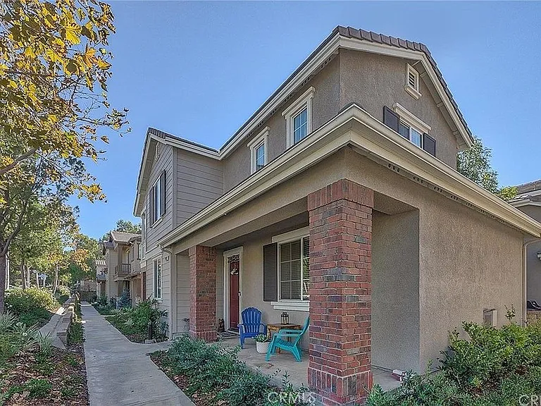 24032 Cottage Circle Dr — Photo 2