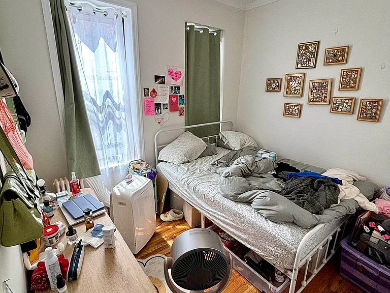 11 Avenue D #4 — Photo 4