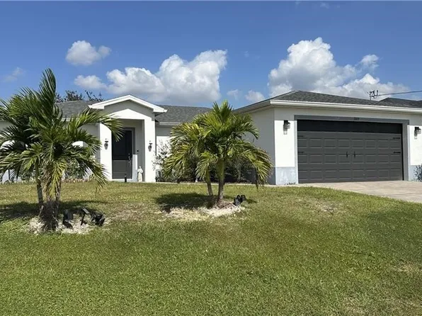 1009 NE 39th Terrace Cpe, Coral, FL 33909