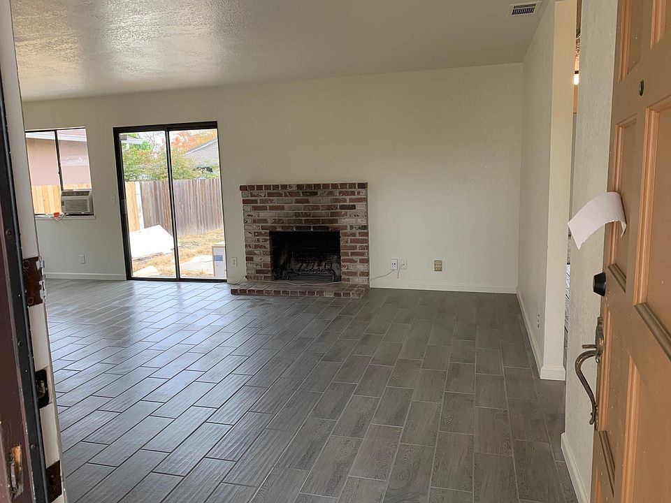 1st image of 403 Mendocino Dr
