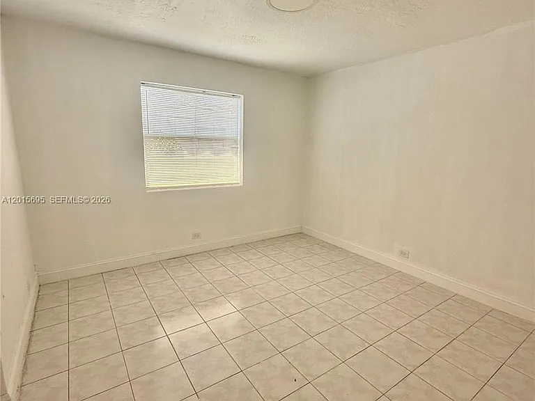 1903 Thomas St #1 — Photo 4