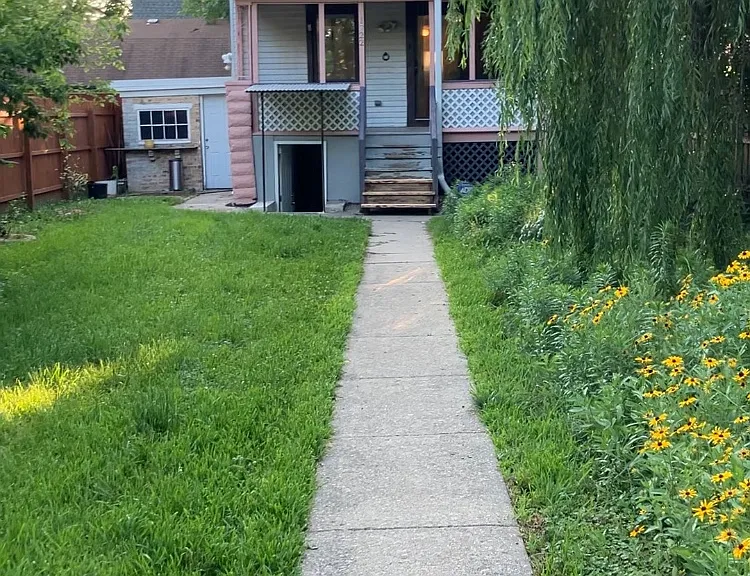 1722 Grey Ave — Photo 1