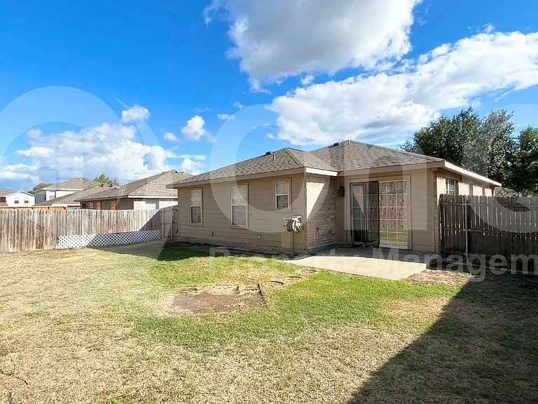 2312 Gabriel Dr — Photo 20