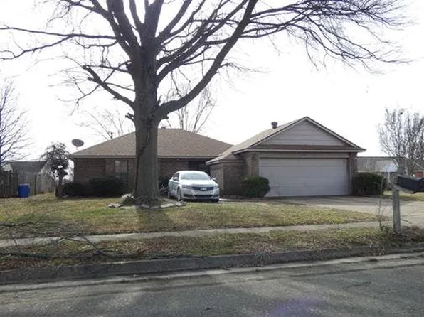 300 E Shadow Ln, Osceola, AR 72370