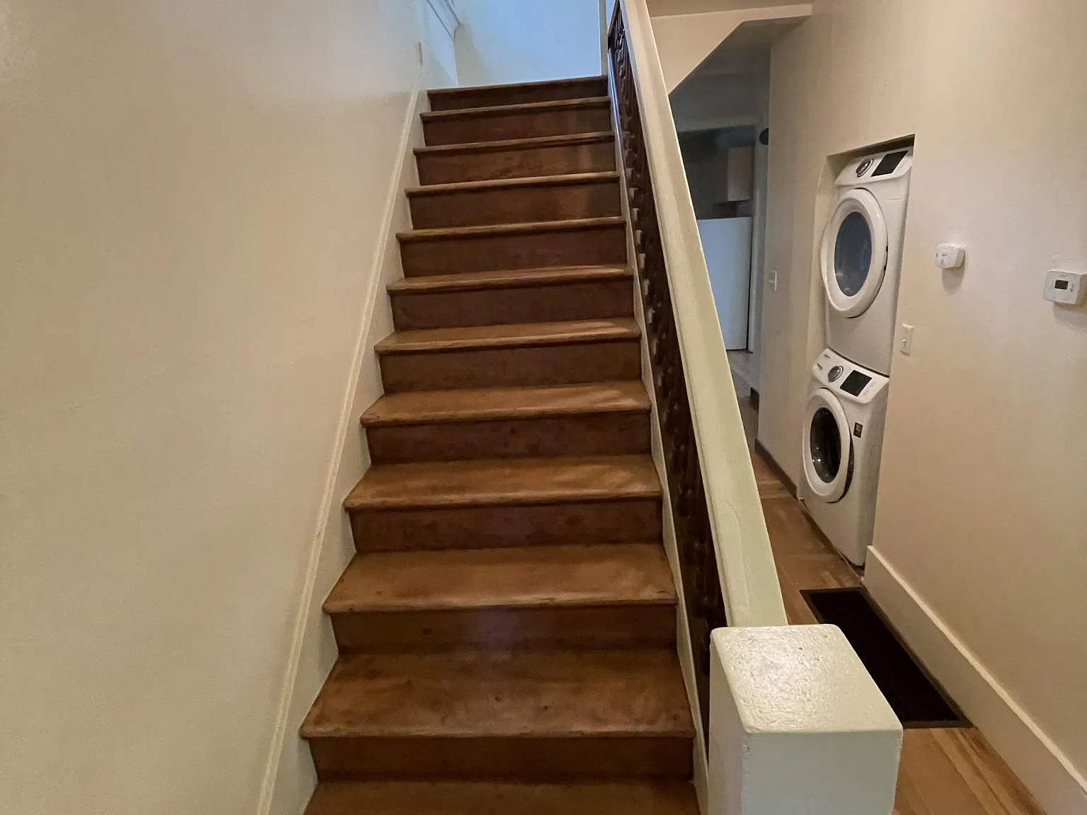 7 bed, 2800 sqft, $9,500 — Photo 2