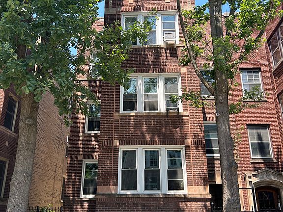 2nd image of 1430 W Thorndale Ave #2