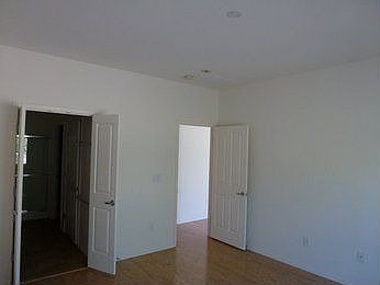 3rd image of 7963 Broadwing Dr
