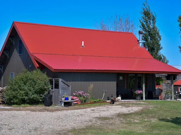 205 105th St NE, Souris, ND 58783