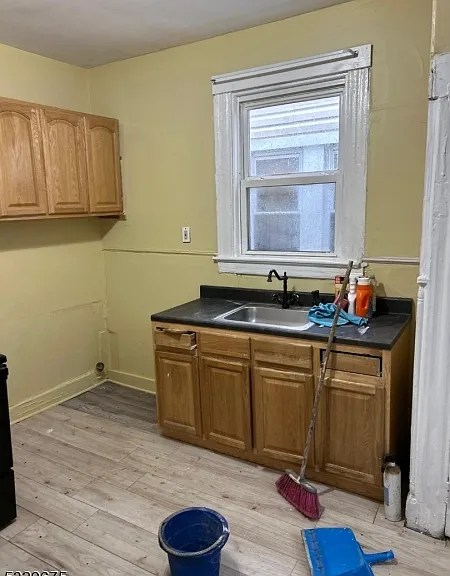 156 S 12th St — Photo 7