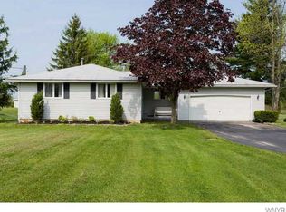 1096 Town Line Rd, Alden, NY 14004