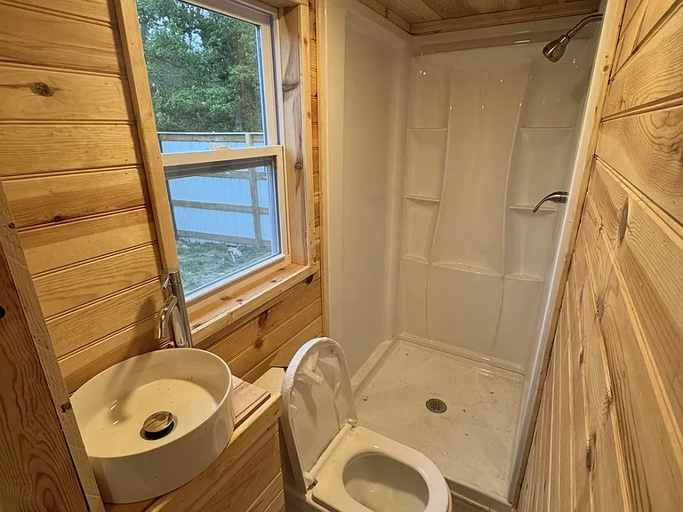 62 Railroad Dr — Photo 15