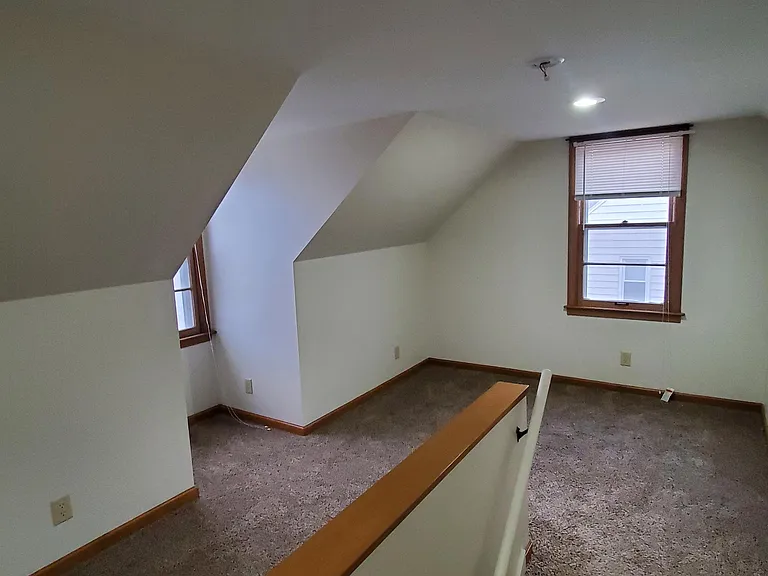 Large upstairs bedroom