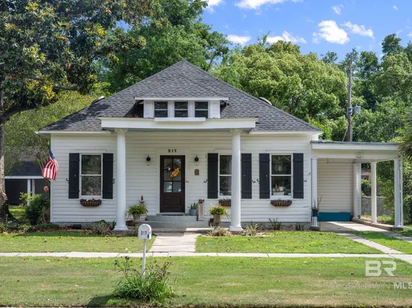 217 W Jessamine Ave, Foley, AL 36535