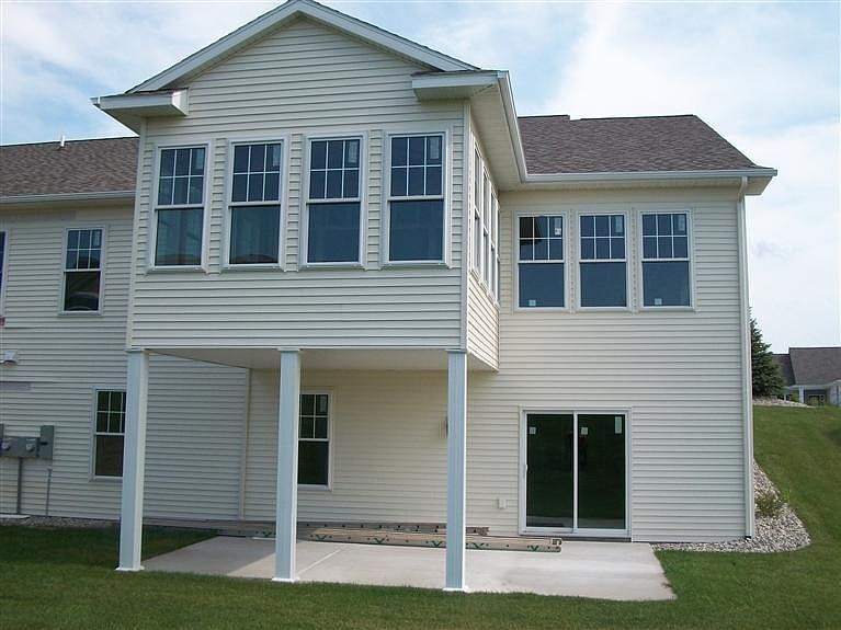2nd image of 4043 Del Mar View Ct