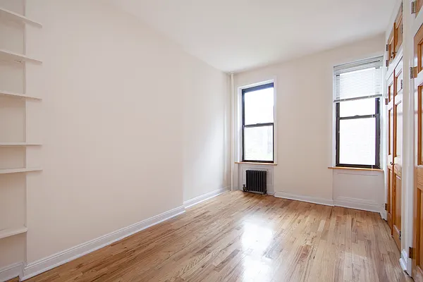 Rented by R New York | media 17