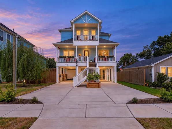 2922 Seargent St, Seabrook, TX 77586