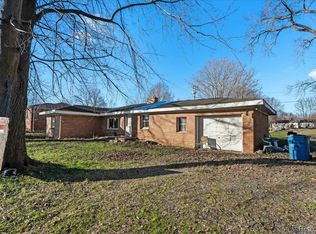 5424 Oakville Waltz Rd, Belleville, MI 48164