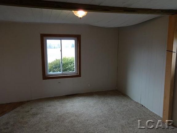 3rd image of 1081 Benner Hwy