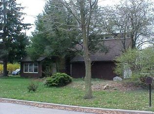 6171 S Chanticleer Dr, Maumee, OH 43537