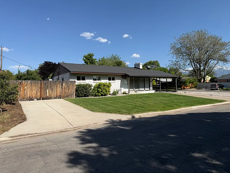 3655 S Wedgewood Rd — Photo 1