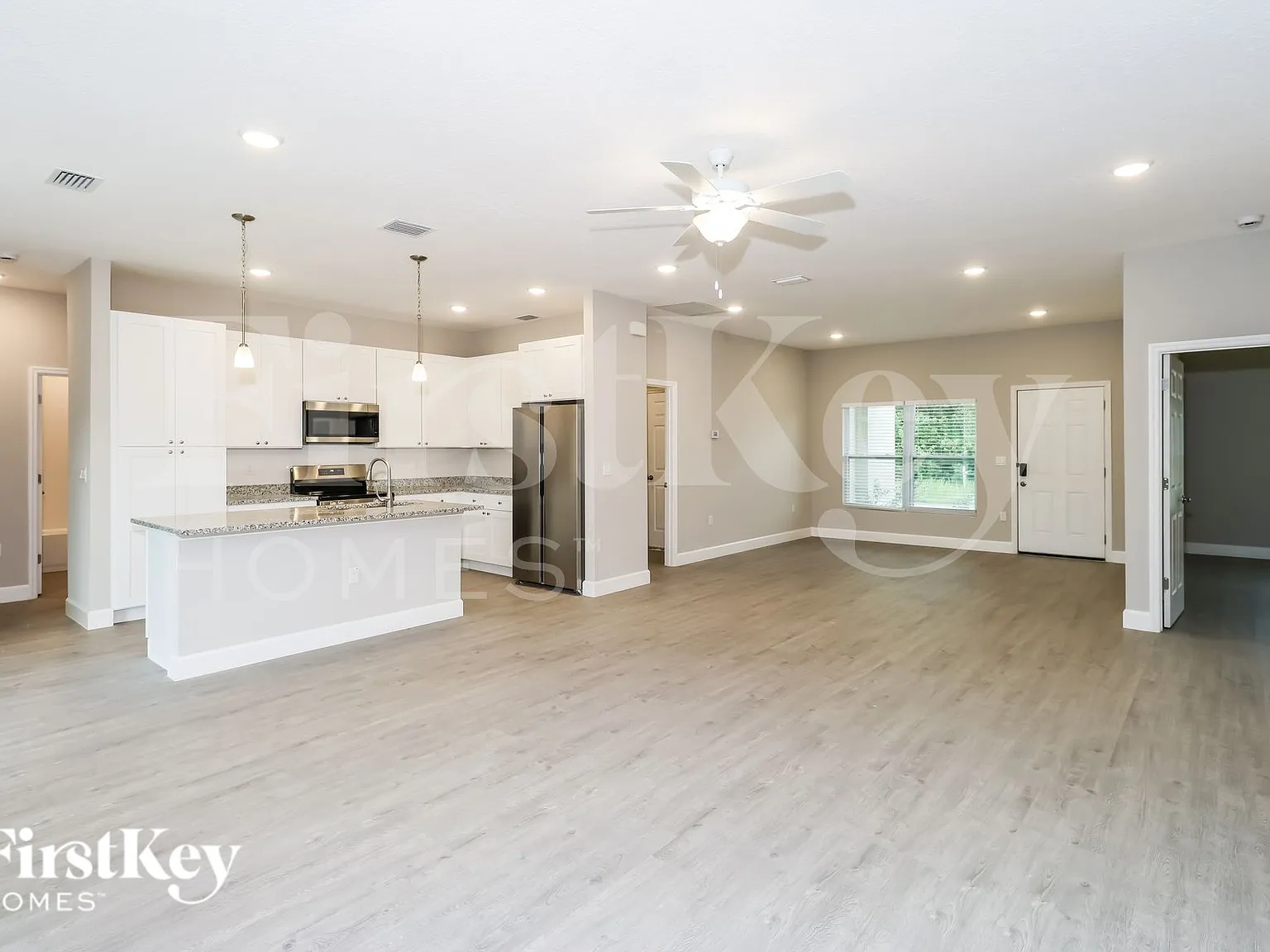 4 bed, 3.0 bath, 1850 sqft, $2,290 — Photo 3