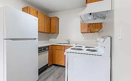 Oak Tree Apartments — Photo 8