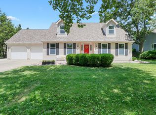 310 Yankee Ridge Ln, Urbana, IL 61802